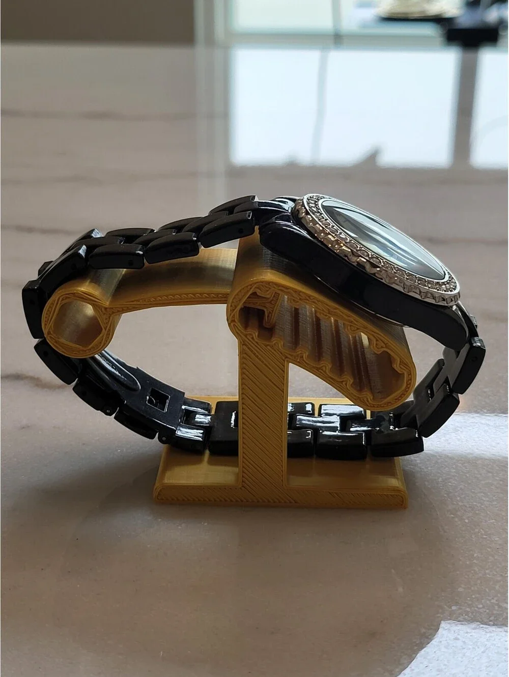 NWT Geneva Mens Watch New Battery 40mm 8.75